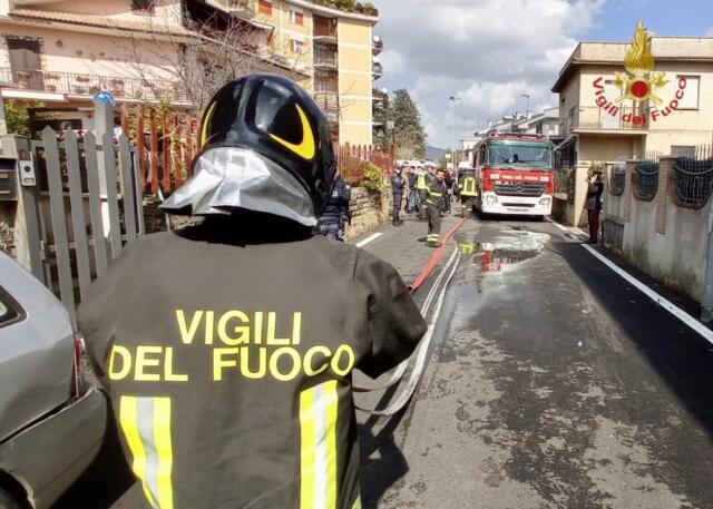 Scontro In Volo Tra Due Ultraleggeri Dellaeronautica Militare 2 Morti Corriere Di Puglia E